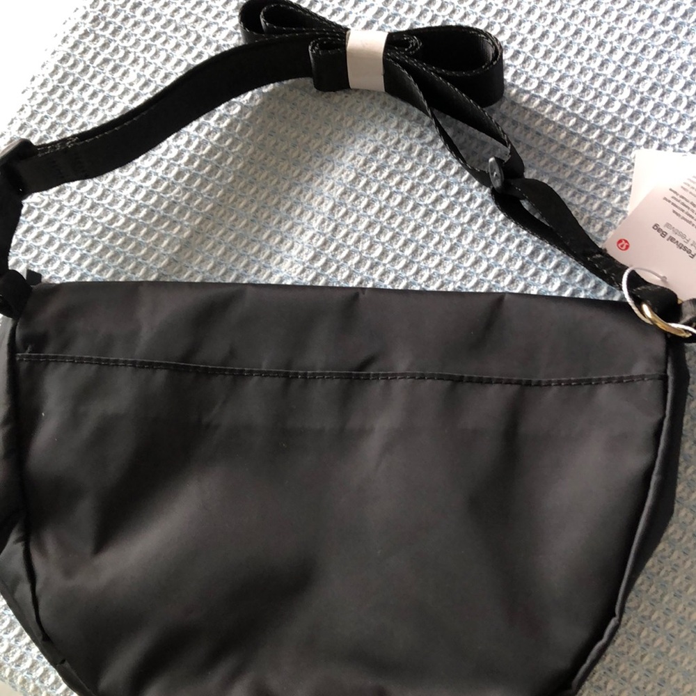 Lululemon Athletica Black Crossbody Bag with Gold Zipper - Picture 2 of 7